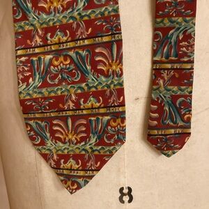 The Metropolitan Museum of Art Necktie Artistic Botanical Floral Motif Roman